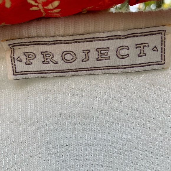 PROJECT fitted white sweater top with quarter length sleeves. Super soft. - Picture 3 of 3
